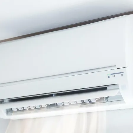Fiumelatte Sleeps 4 Air Con Wifi T802386 아파트
